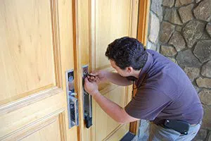 Framingham Locksmith Service Framingham, MA 508-392-4264 Framingham Locksmith Service Framingham, MA 508-392-4264